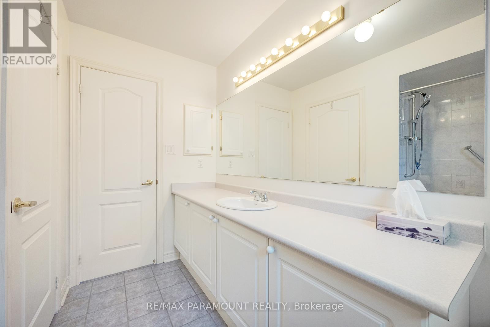 6407 Ormindale Way, Mississauga, Ontario  L5V 1J3 - Photo 32 - W13678320
