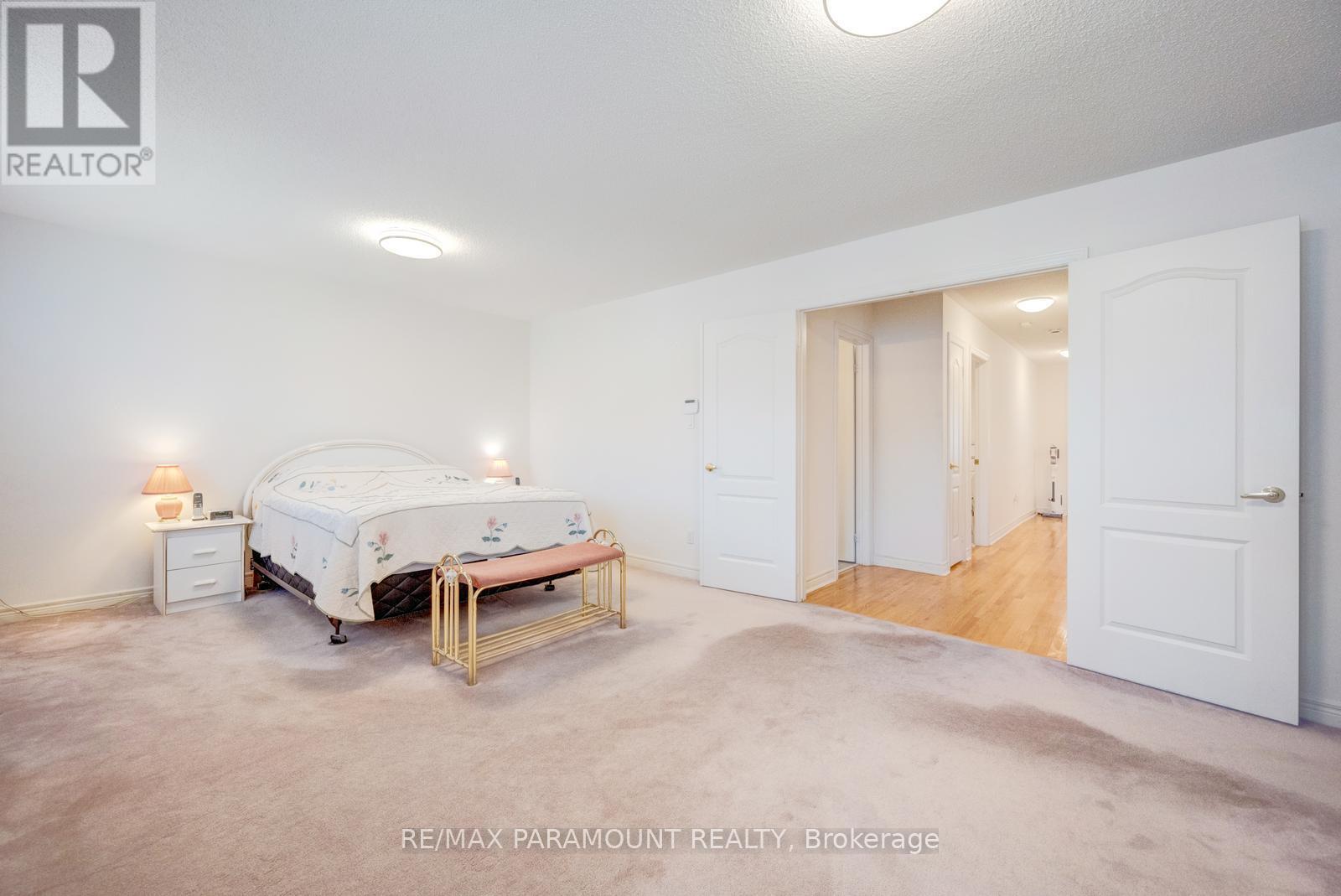 6407 Ormindale Way, Mississauga, Ontario  L5V 1J3 - Photo 37 - W13678320