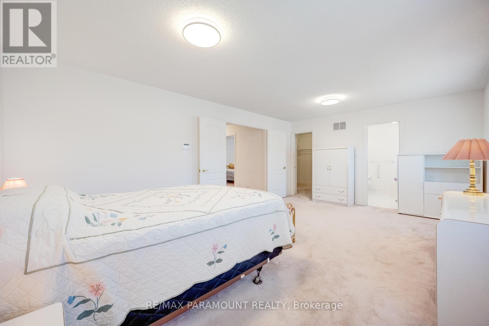 6407 Ormindale Way, Mississauga, Ontario  L5V 1J3 - Photo 38 - W13678320