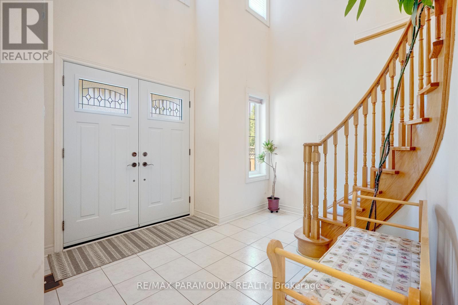 6407 Ormindale Way, Mississauga, Ontario  L5V 1J3 - Photo 6 - W13678320