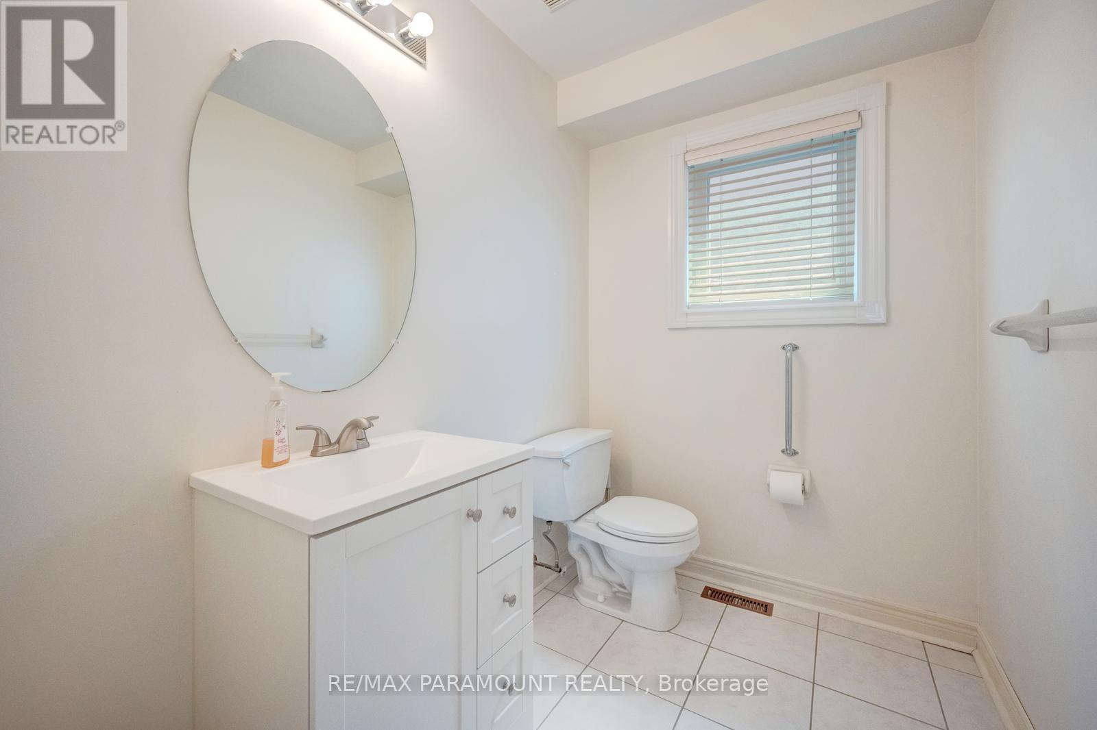 6407 Ormindale Way, Mississauga, Ontario  L5V 1J3 - Photo 9 - W13678320