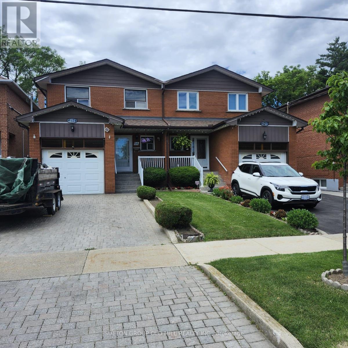 194 Beta Street, Toronto, Ontario  M8W 4H6 - Photo 2 - W13678382