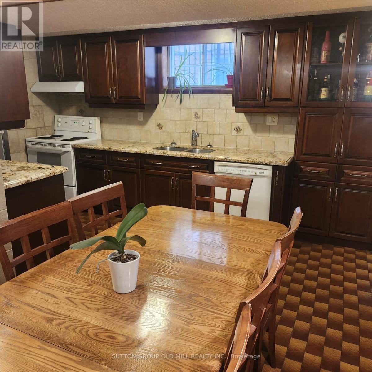 194 Beta Street, Toronto, Ontario  M8W 4H6 - Photo 20 - W13678382