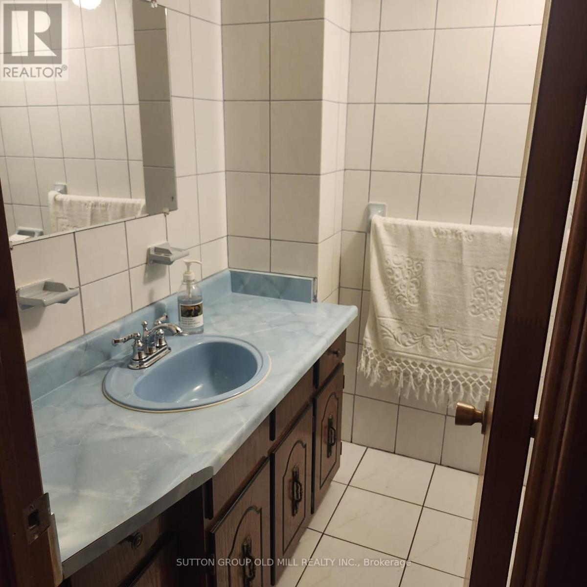 194 Beta Street, Toronto, Ontario  M8W 4H6 - Photo 22 - W13678382