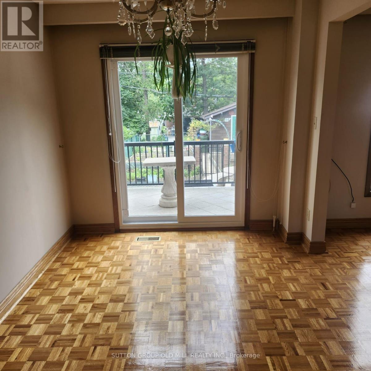 194 Beta Street, Toronto, Ontario  M8W 4H6 - Photo 6 - W13678382