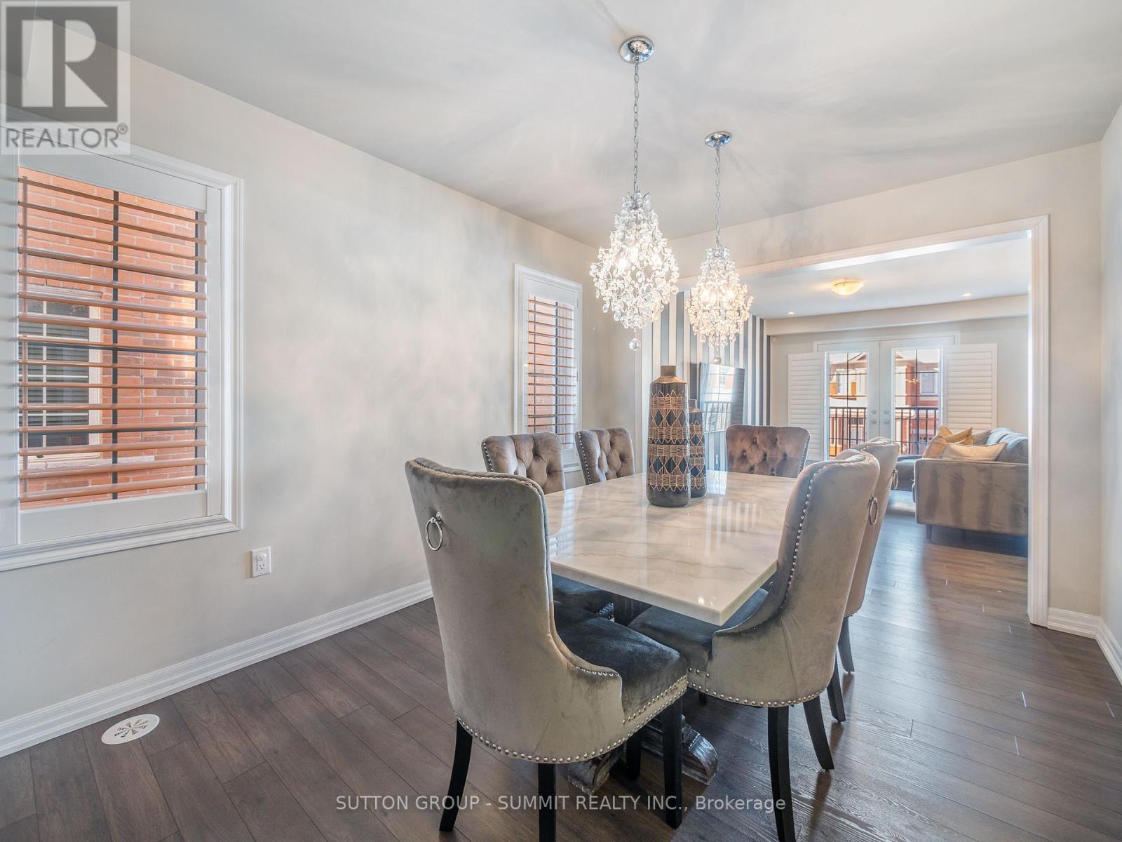 286 Sarah Cline Drive S, Oakville, Ontario  L6W 0V7 - Photo 12 - W13678388
