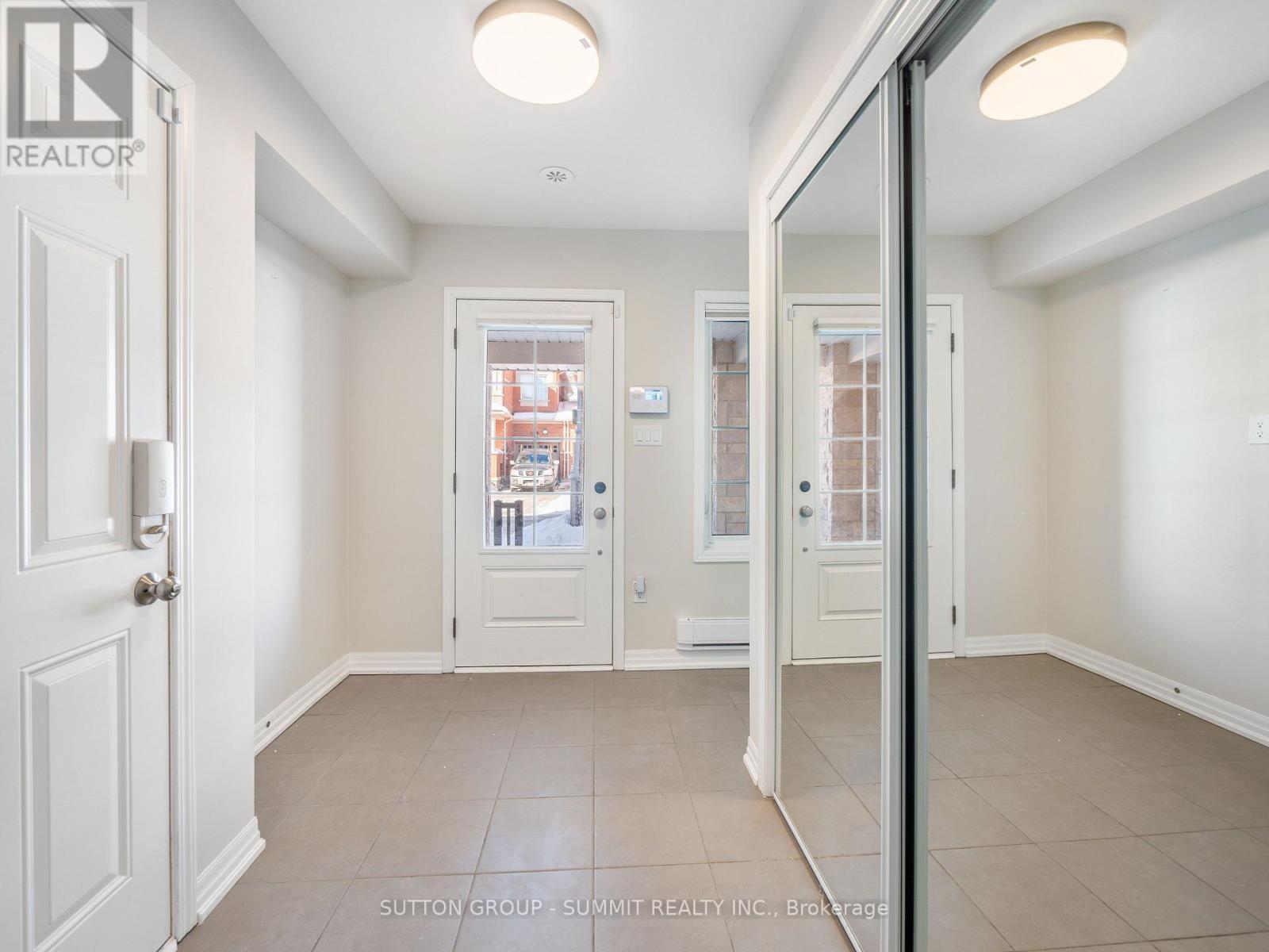 286 Sarah Cline Drive S, Oakville, Ontario  L6W 0V7 - Photo 5 - W13678388