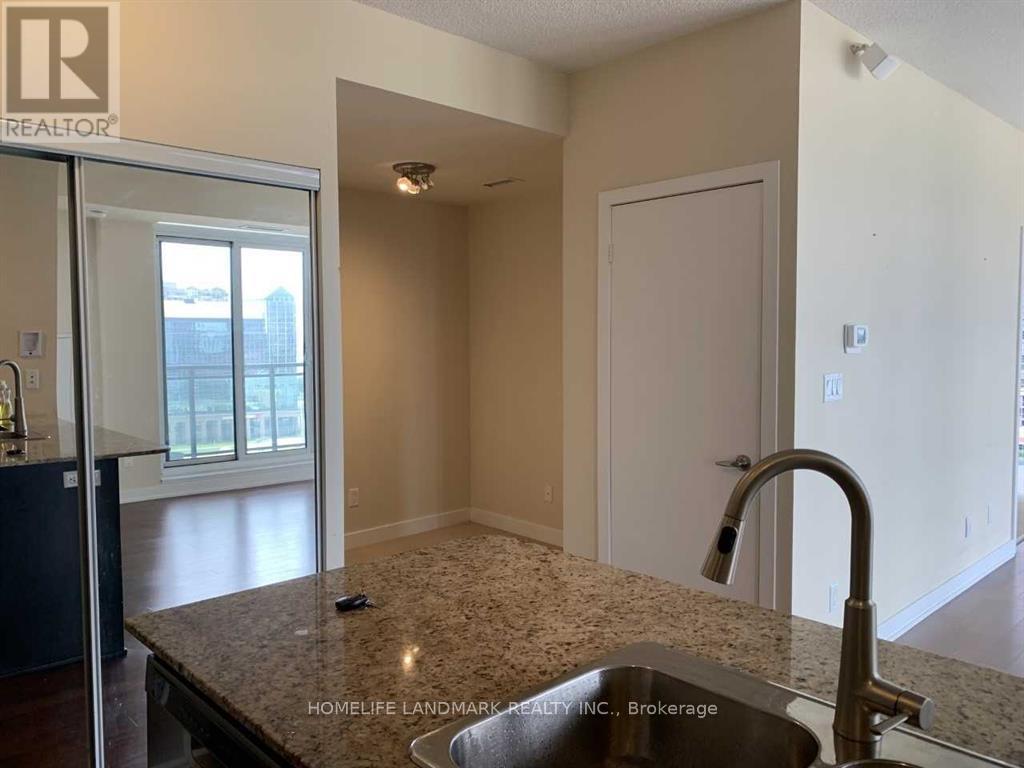 1002 - 4070 Confederation Parkway, Mississauga, Ontario  L5B 0E9 - Photo 6 - W13678392