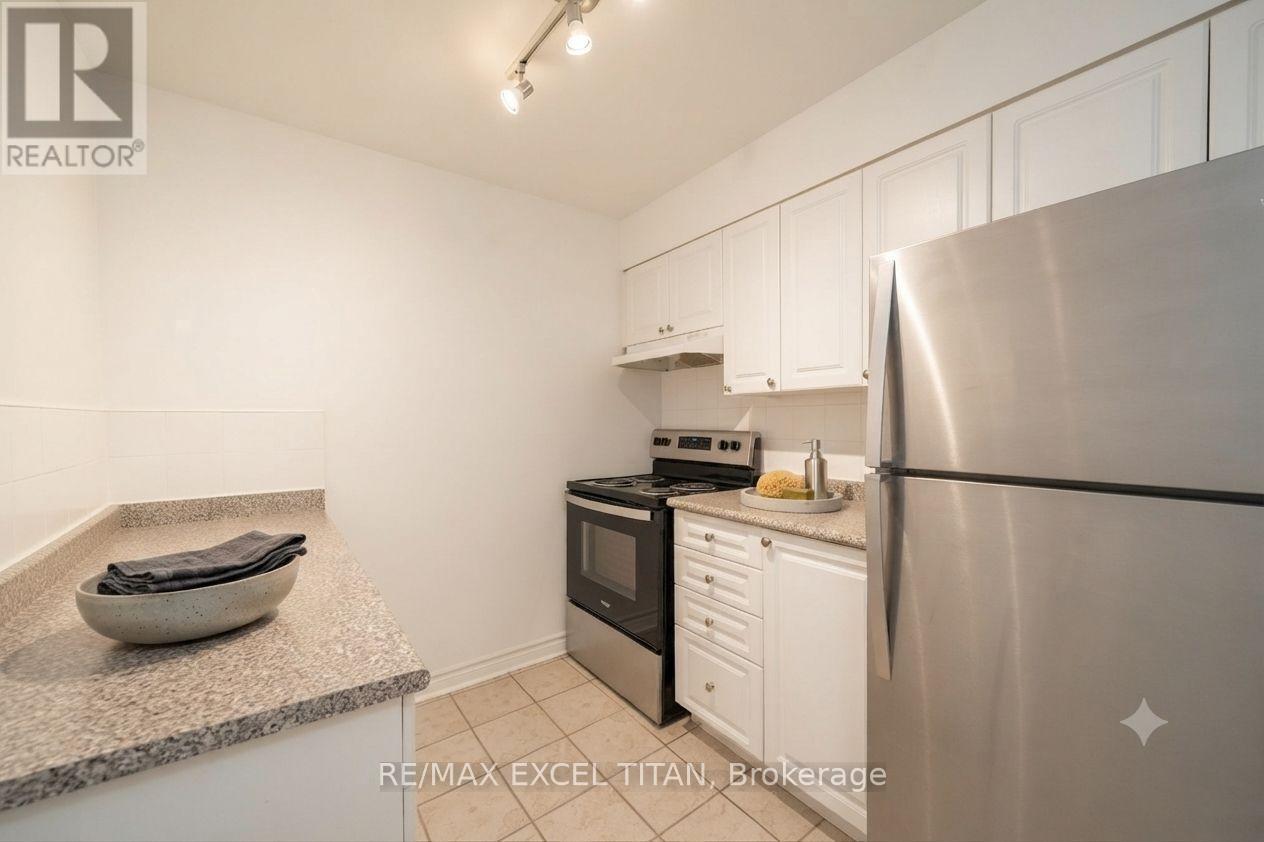115 - 1401 Dupont Street, Toronto, Ontario  M6H 4J7 - Photo 6 - W13678402