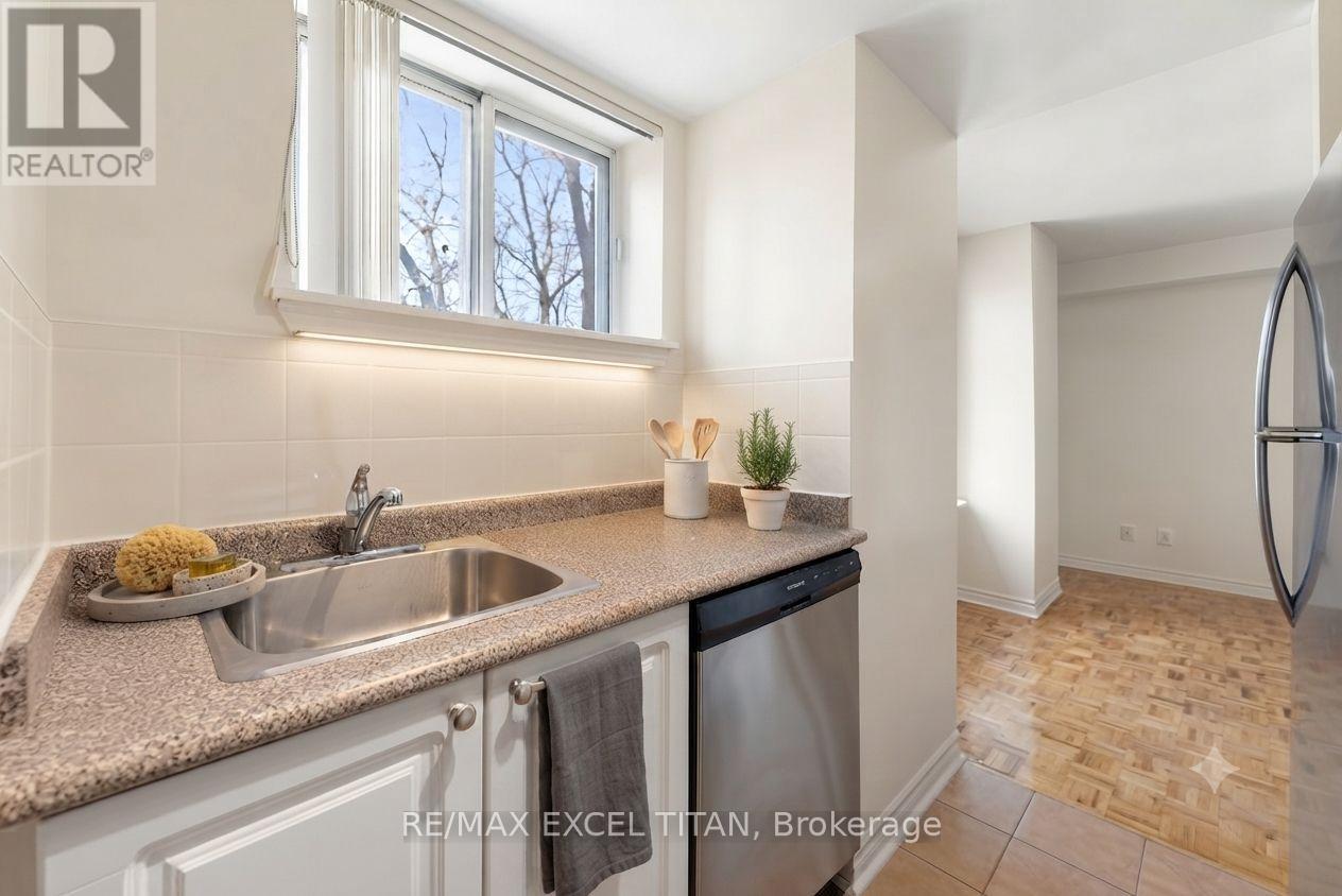 125 - 1401 Dupont Street, Toronto, Ontario  M6H 2B1 - Photo 9 - W13678406