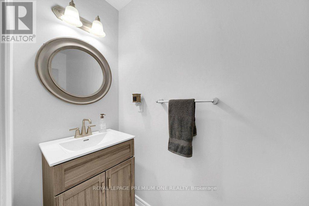 14 Atchison Drive, Caledon, Ontario  L7C 3X5 - Photo 16 - W13678408