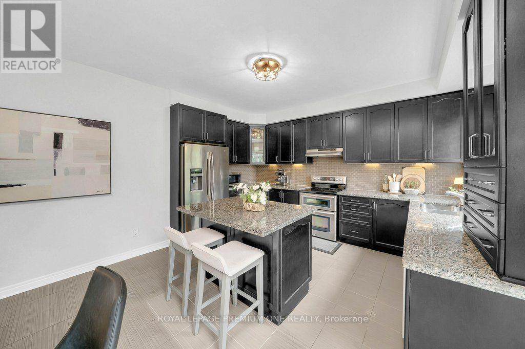 14 Atchison Drive, Caledon, Ontario  L7C 3X5 - Photo 9 - W13678408
