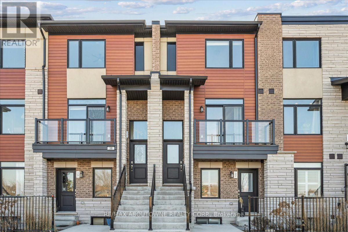 31 - 590 NORTH SERVICE ROAD, Hamilton, Ontario