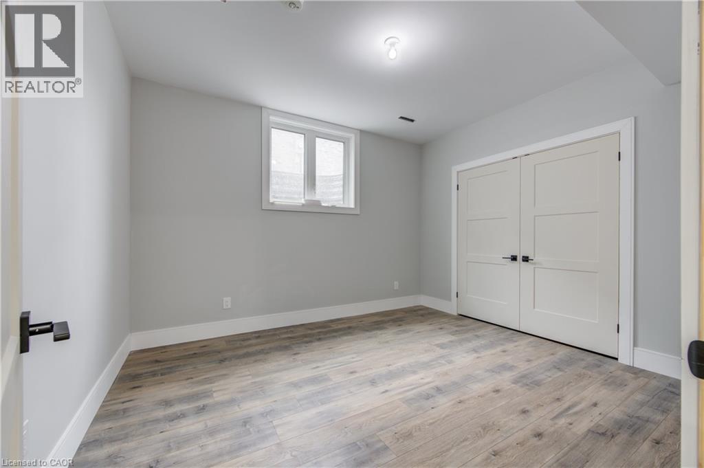 8 Edgeview Crescent, Komoka, Ontario  N0L 1R0 - Photo 43 - 40824349