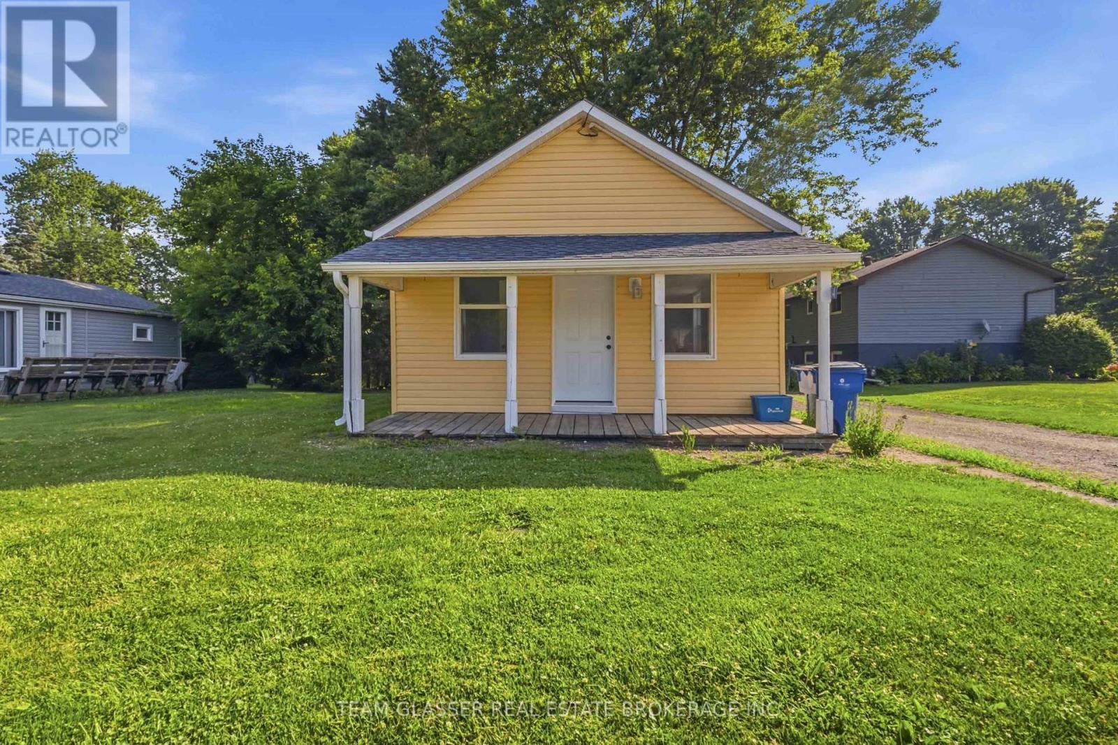 34 Broadway Street, Newbury, Ontario  N0L 1Z0 - Photo 3 - X13678460