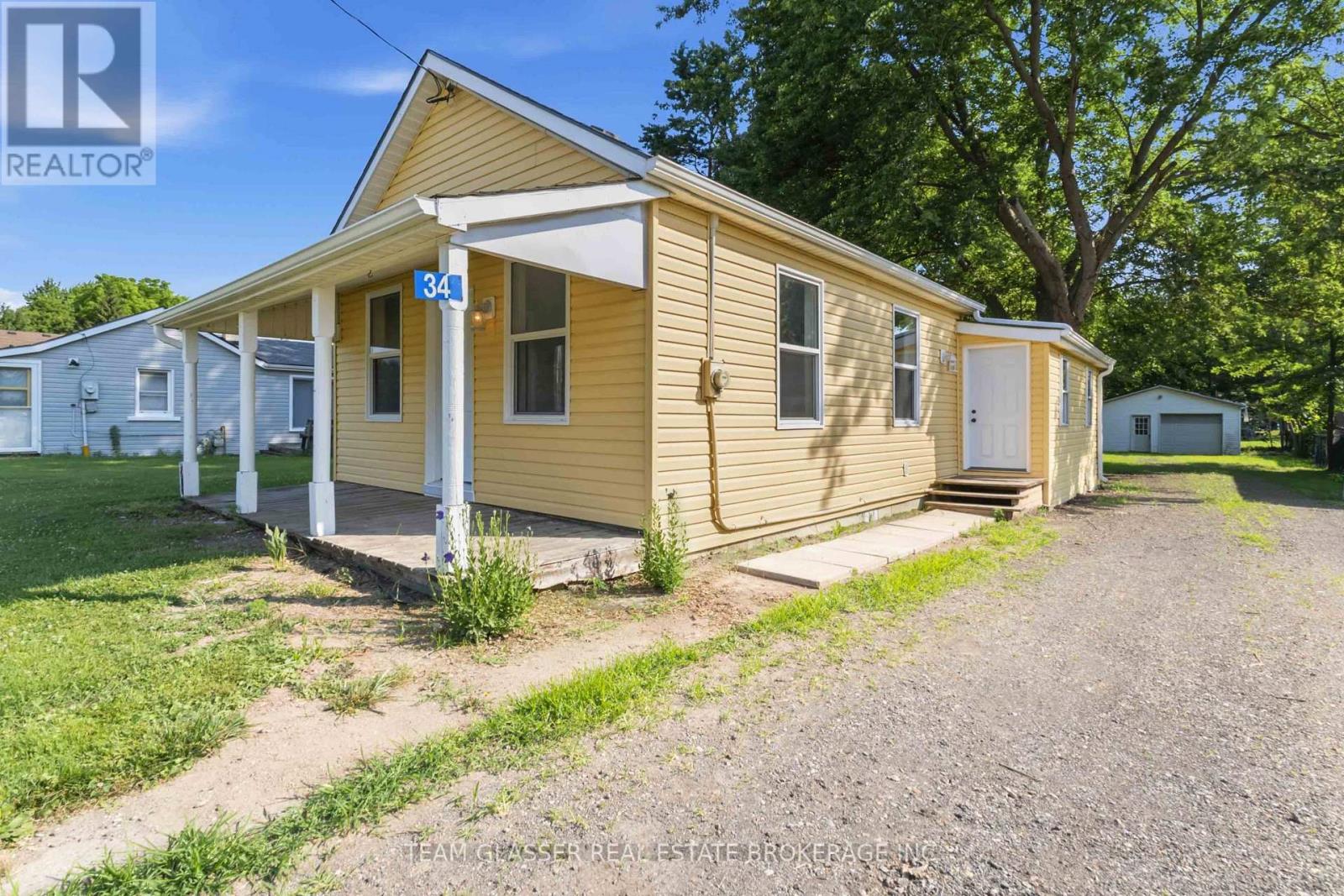 34 Broadway Street, Newbury, Ontario  N0L 1Z0 - Photo 6 - X13678460