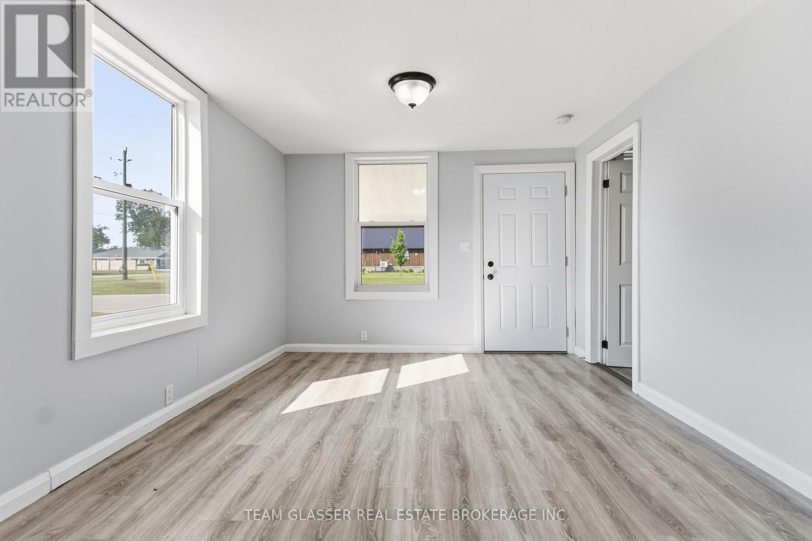 34 Broadway Street, Newbury, Ontario  N0L 1Z0 - Photo 7 - X13678460