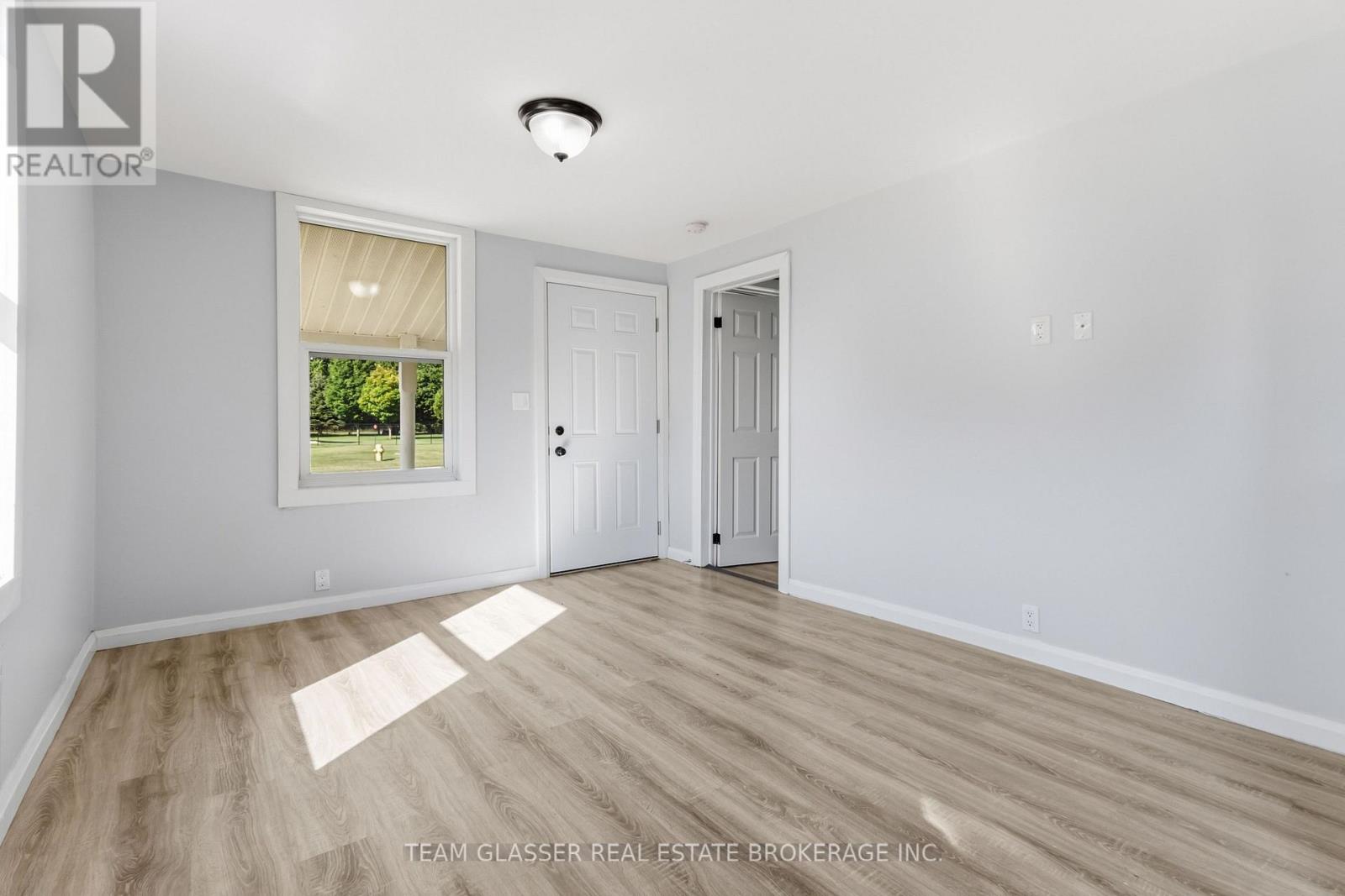 34 Broadway Street, Newbury, Ontario  N0L 1Z0 - Photo 8 - X13678460