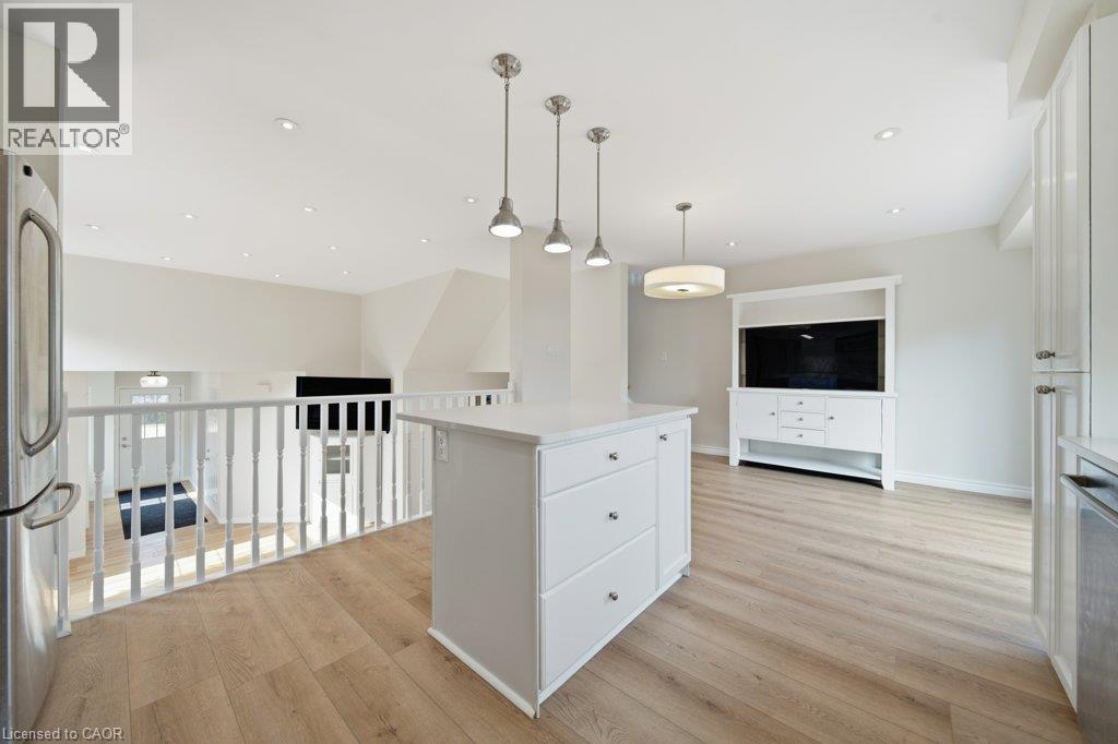 610 Violet Street, Waterloo, Ontario  N2V 2V9 - Photo 17 - 40851592