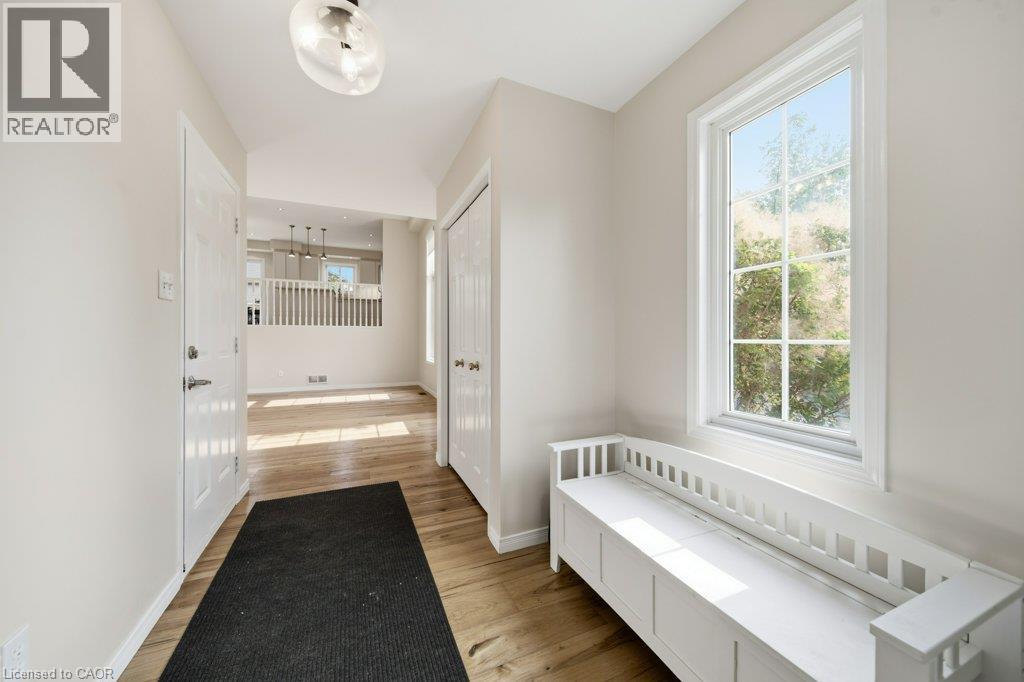610 Violet Street, Waterloo, Ontario  N2V 2V9 - Photo 3 - 40851592