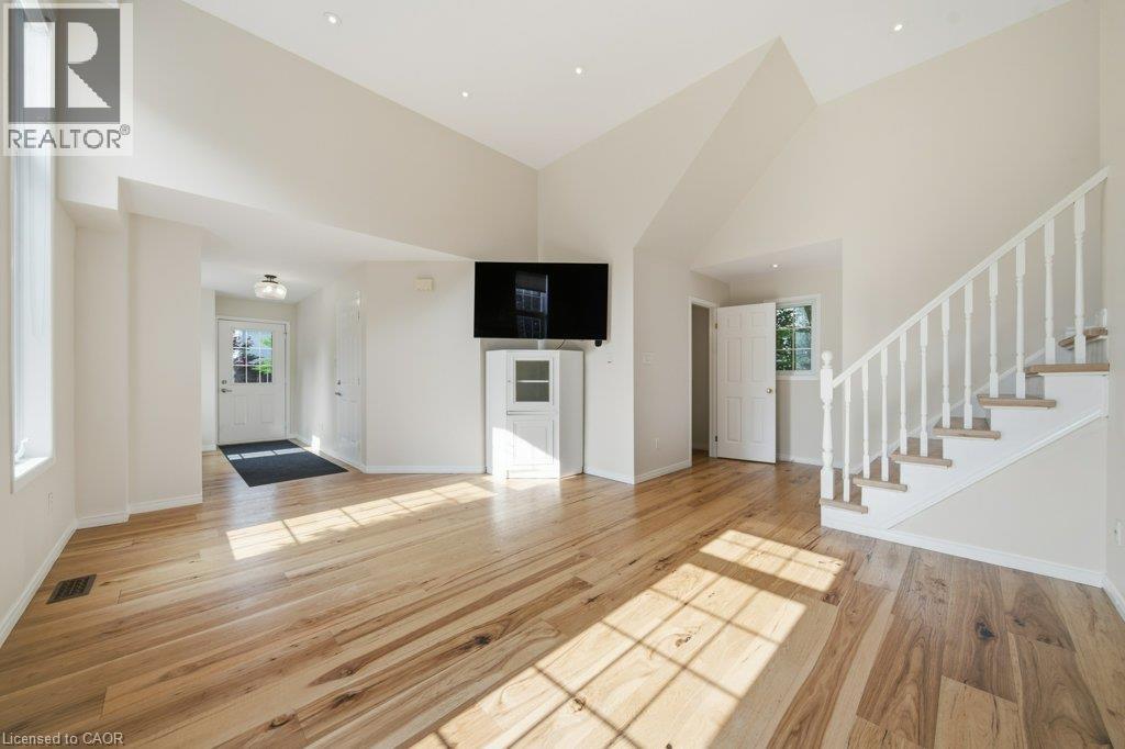 610 Violet Street, Waterloo, Ontario  N2V 2V9 - Photo 9 - 40851592