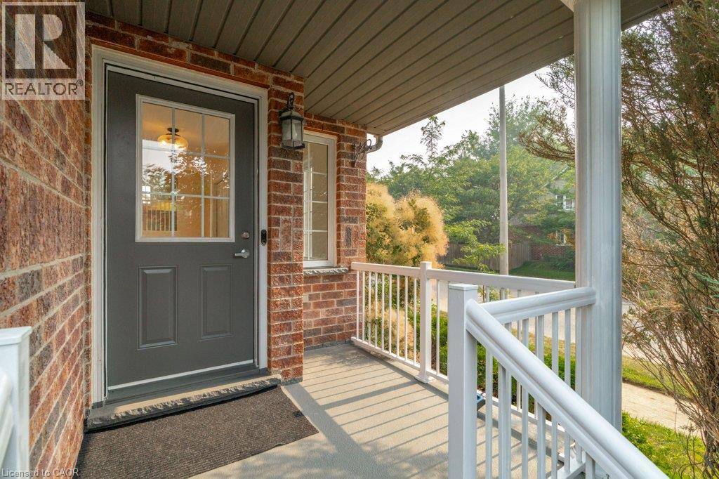 610 Violet Street, Waterloo, Ontario  N2V 2V9 - Photo 2 - 40851592