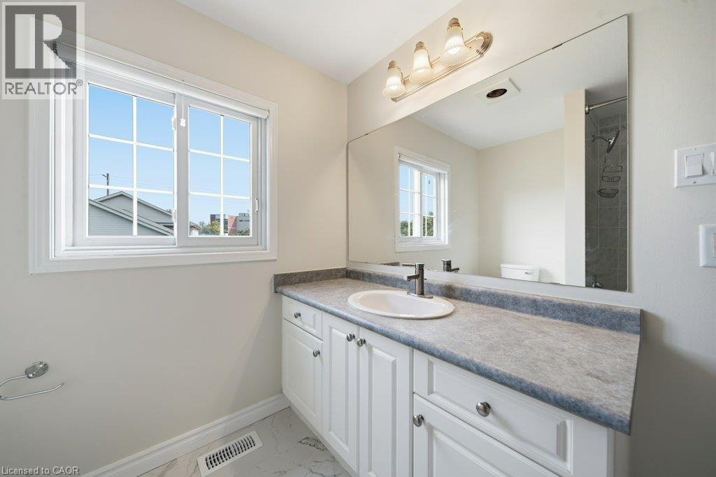 610 Violet Street, Waterloo, Ontario  N2V 2V9 - Photo 35 - 40851592