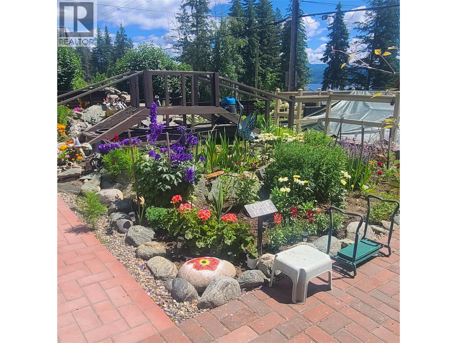 6327 Squilax-Anglemont Road, Magna Bay, British Columbia  V0E 1M7 - Photo 64 - 10382728