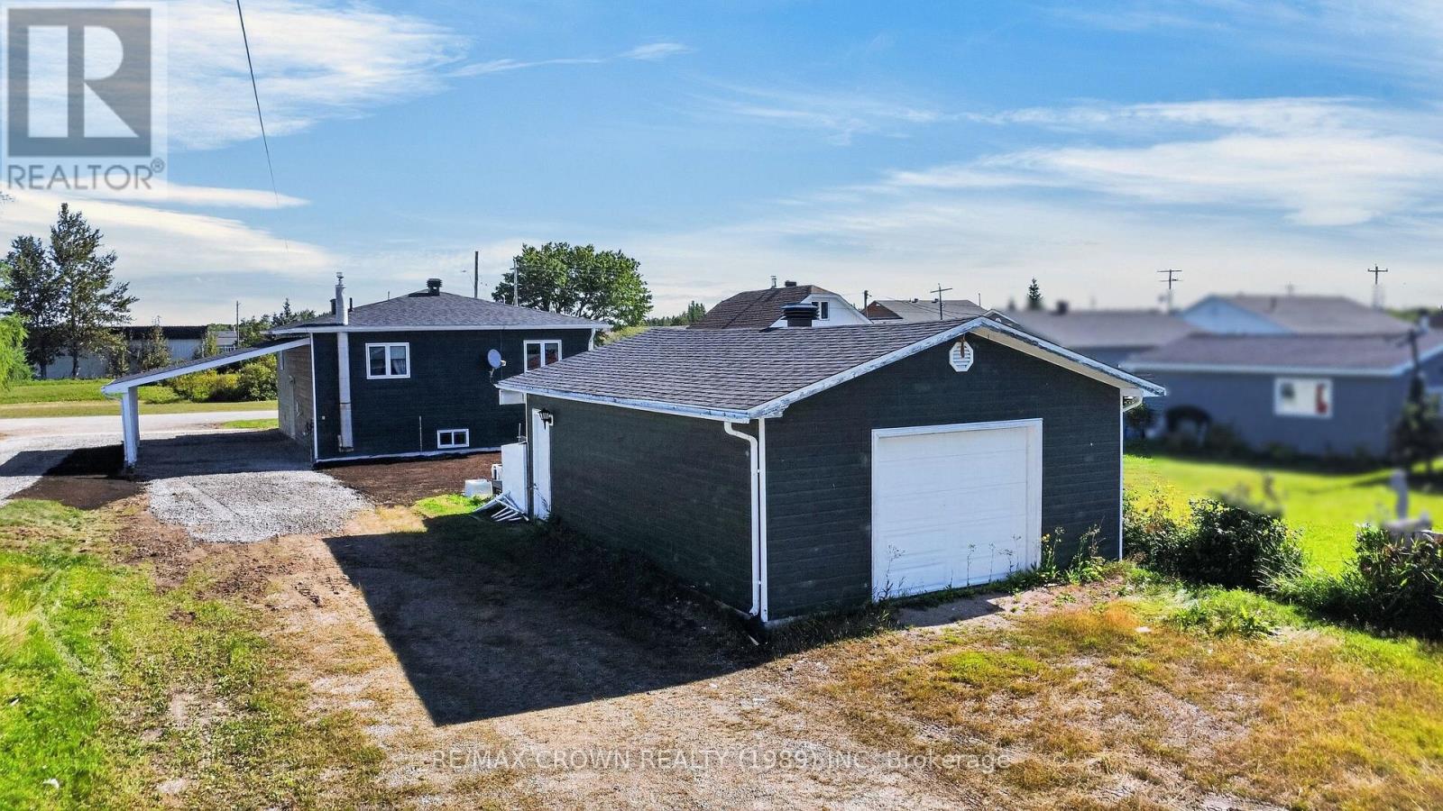 143 Queen Street, Mattice-Val Cote, Ontario  P0L 1T0 - Photo 37 - T13678452