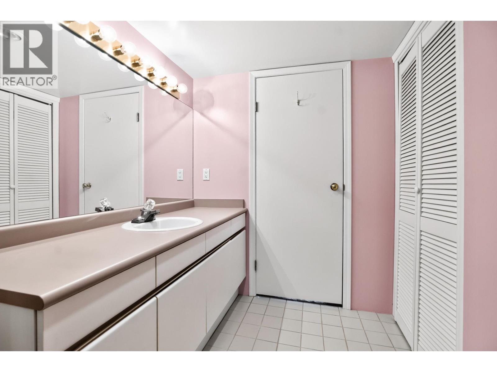 1802 8 Laguna Court, New Westminster, British Columbia  V3M 6M6 - Photo 25 - R3155188