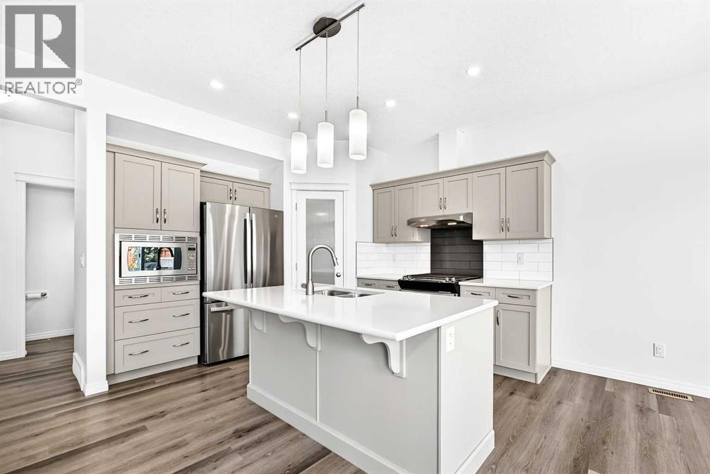 190 Sage Bluff Rise NW, Calgary, Alberta  T3R 1W3 - Photo 2 - A2336886