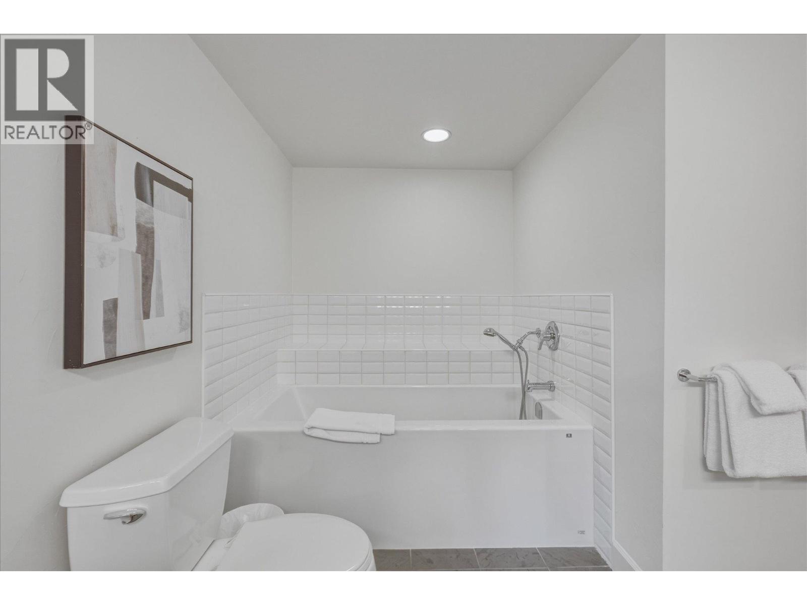 28 4628 Blackcomb Way, Whistler, British Columbia  V0N 1B4 - Photo 17 - R3156001