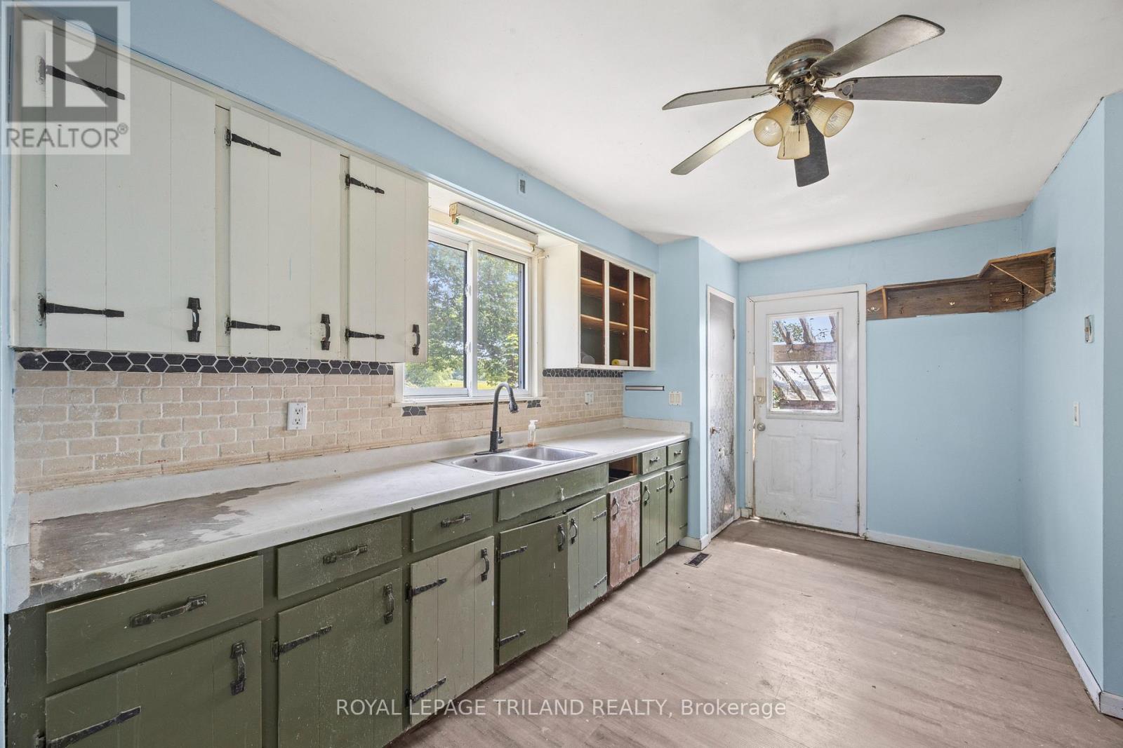 10207 Ivan Drive, Middlesex Centre, Ontario  N0M 2A0 - Photo 10 - X13678326