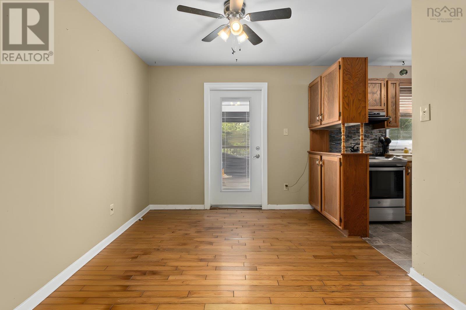 963 Old Sackville Road, Middle Sackville, Nova Scotia  B4E 1R4 - Photo 8 - 202620683