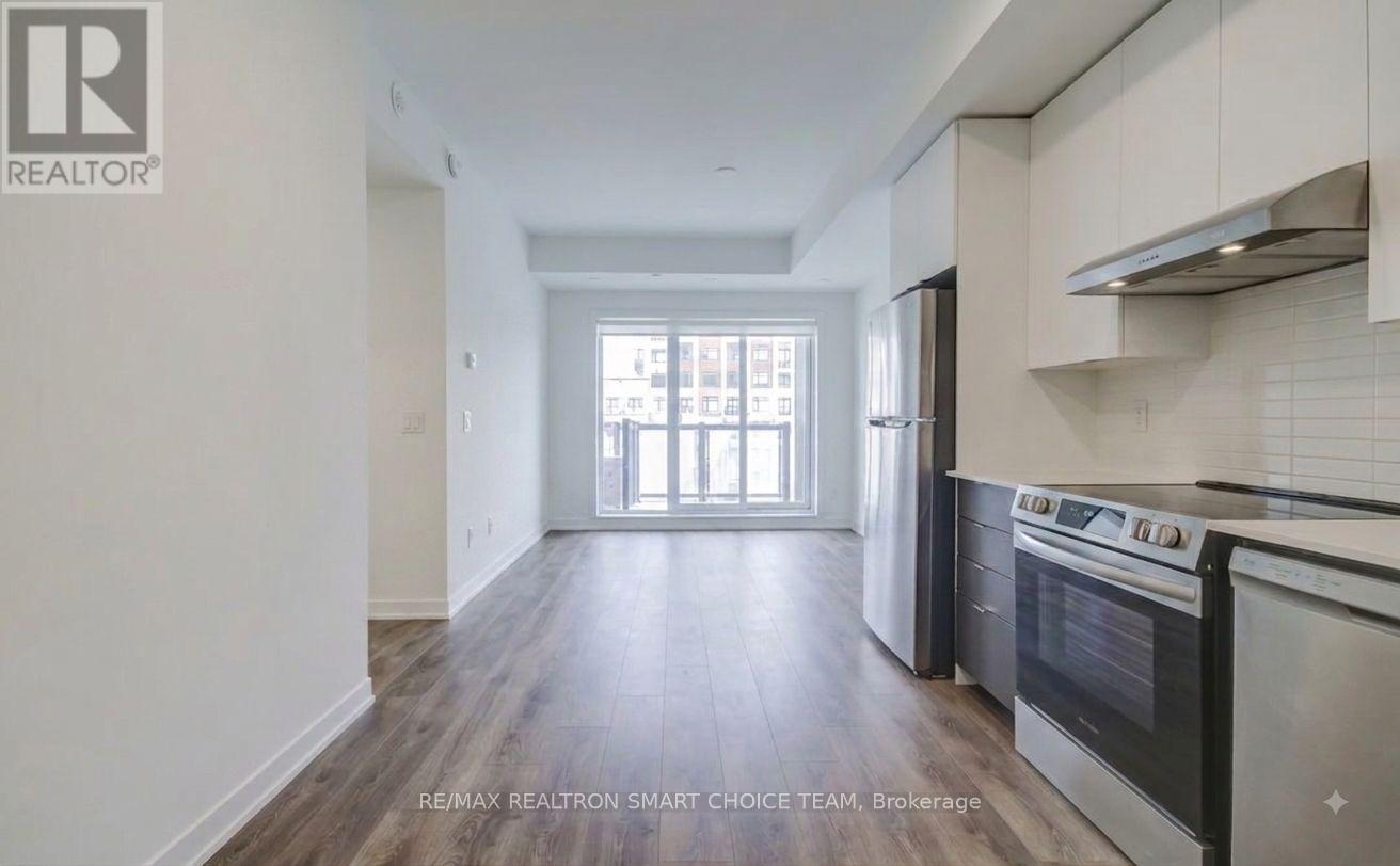 311 - 165 Canon Jackson Drive, Toronto (Beechborough-Greenbrook), Ontario  M6M 0C4 - Photo 3 - W13678440