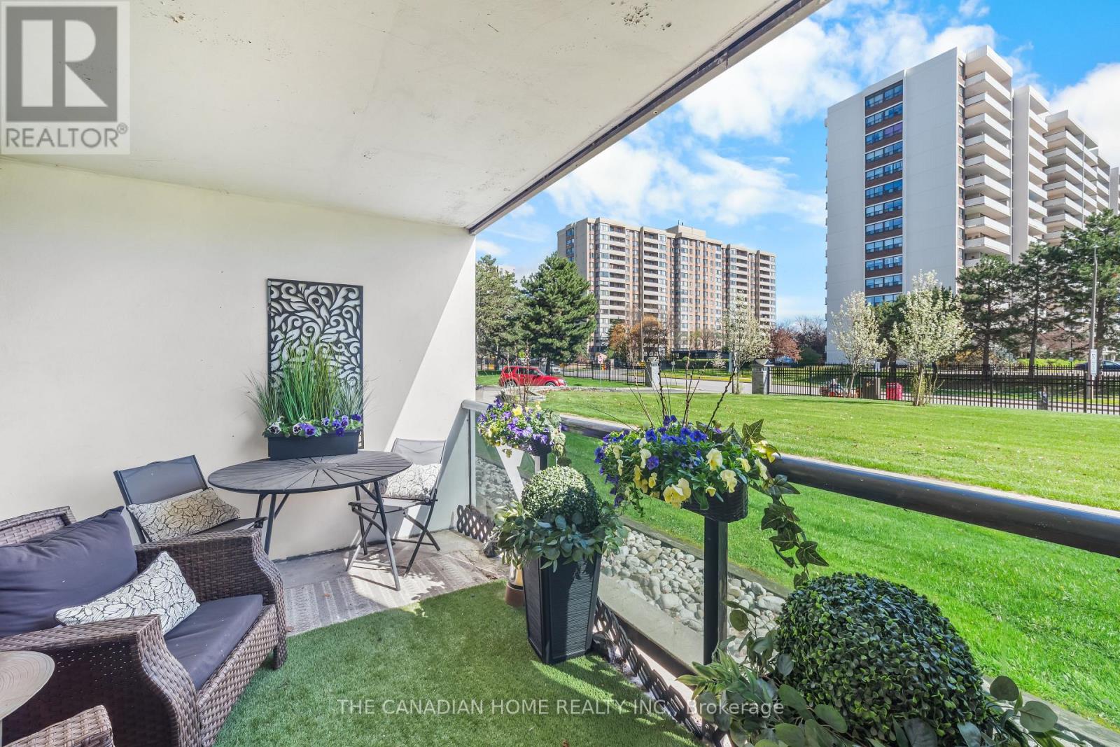 103 - 4 Lisa Street, Brampton (Queen Street Corridor), Ontario  L6T 4B6 - Photo 5 - W13678478