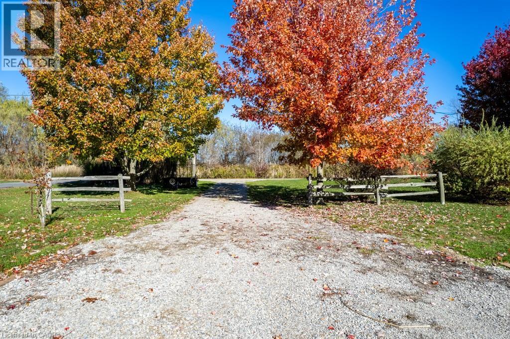 4 DEARDEN Lane, Dunnville, Ontario