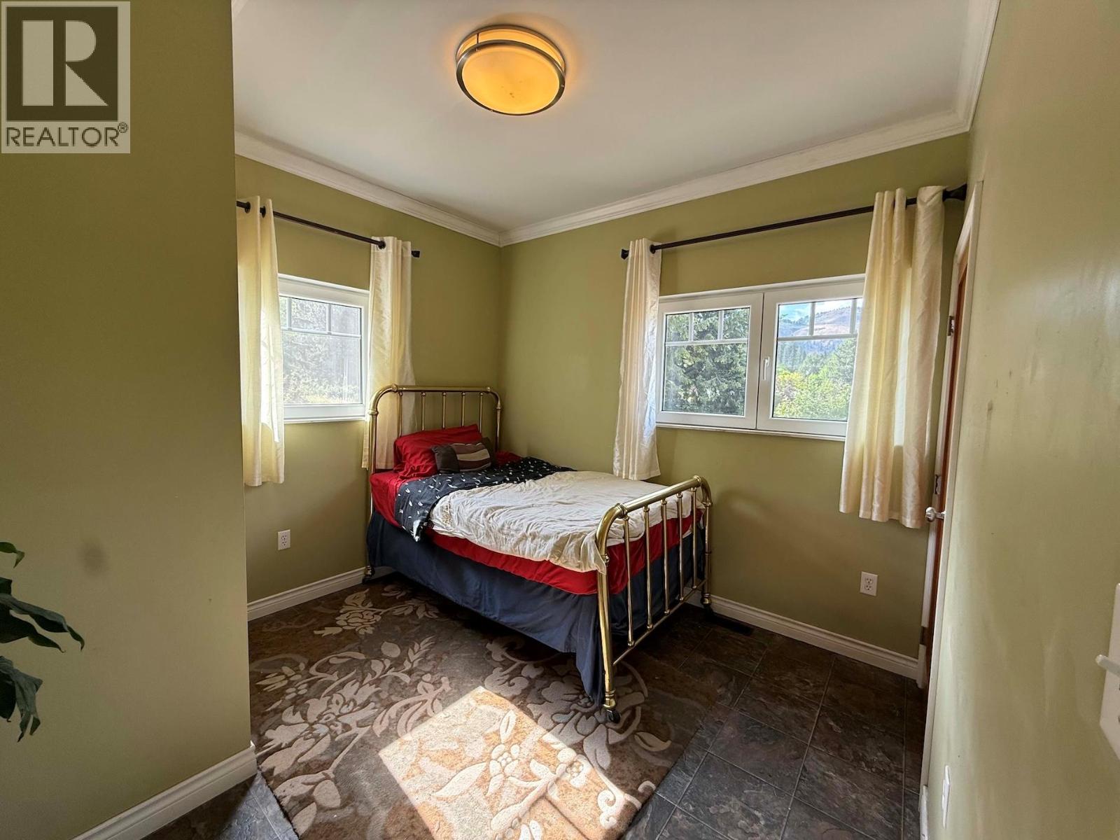 4240 Vancouver Avenue E, Grand Forks, British Columbia  V0H 1H5 - Photo 10 - 10393563