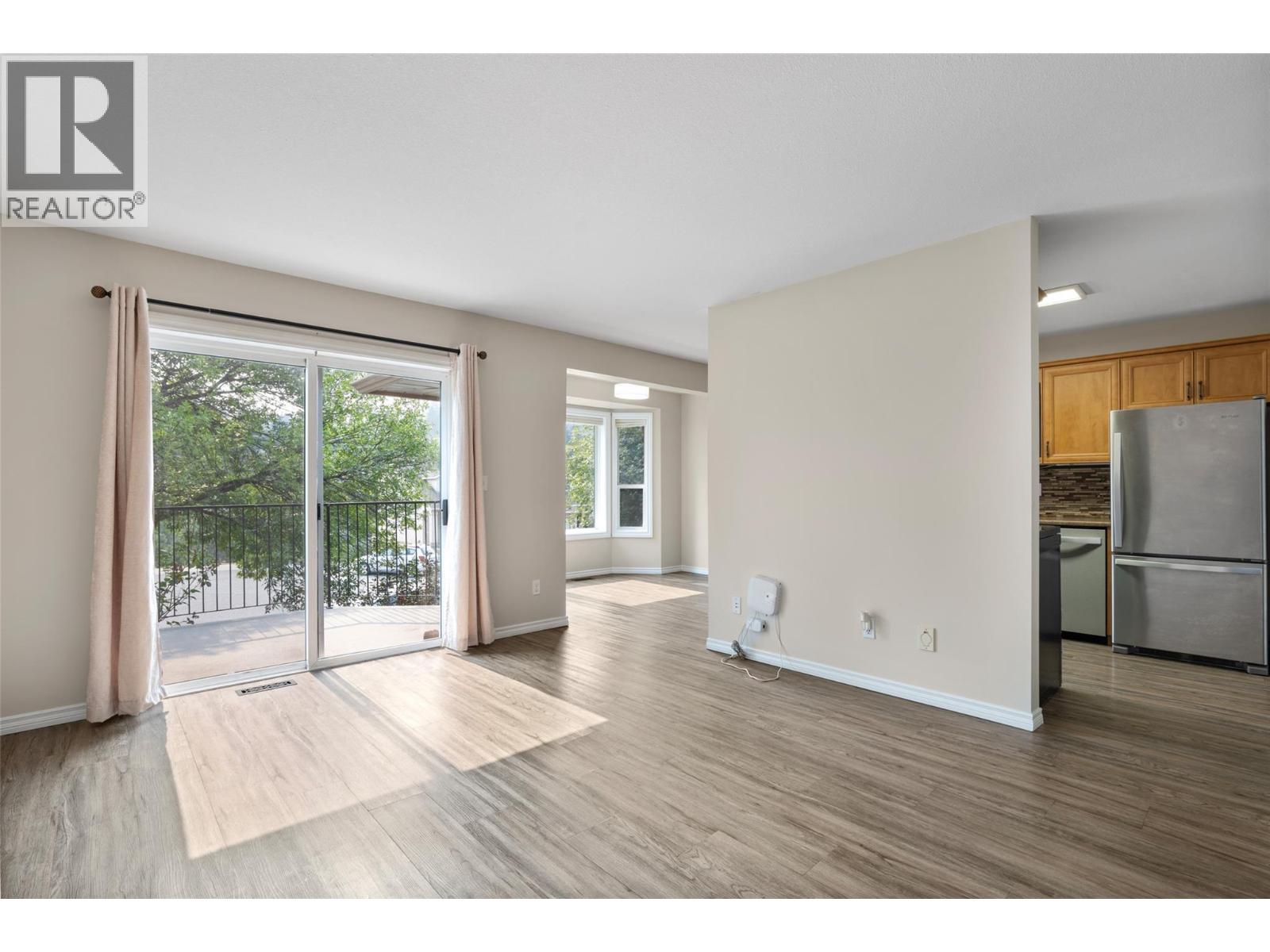 1750 Mckinley Court Unit# 6, Kamloops, British Columbia V2E 2N5 - Photo 5 - 10397361