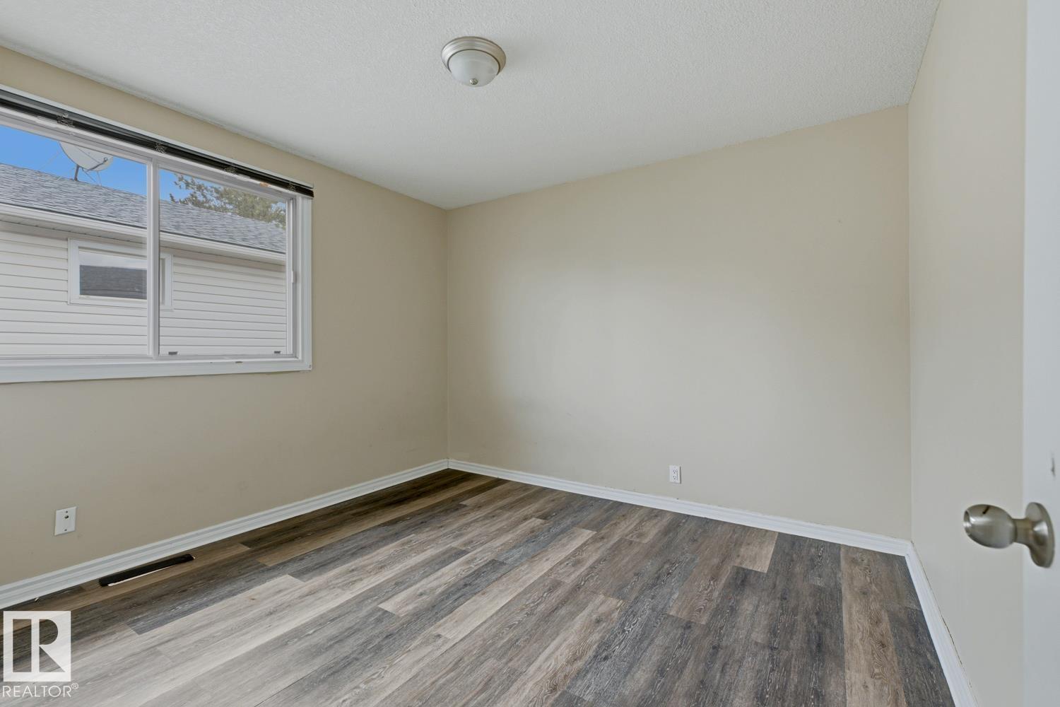 Unknown Address, ,    - Photo 3 - E4502931