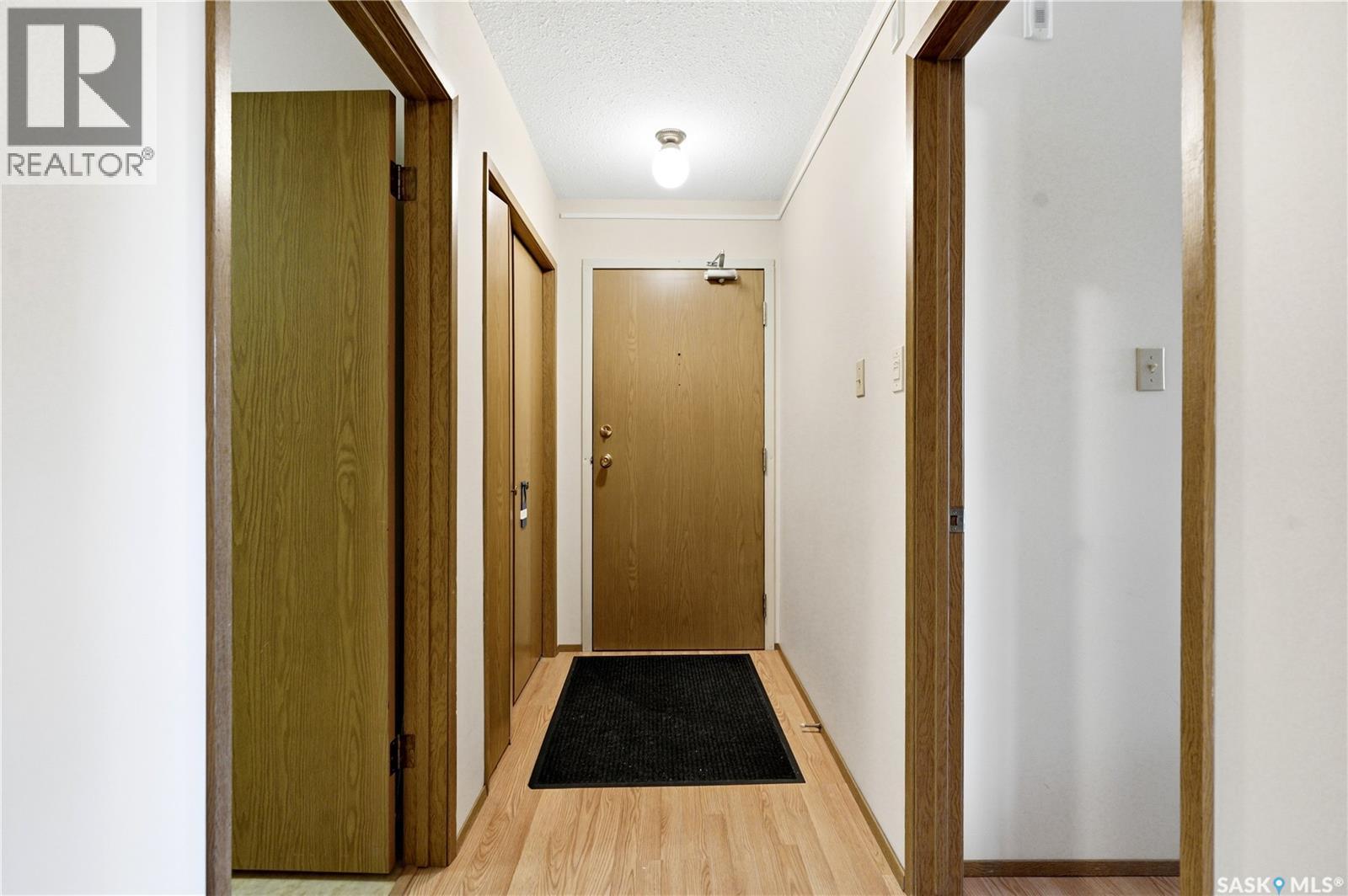 308 3140 Louise Street, Saskatoon, Saskatchewan  S7J 3L8 - Photo 2 - SK045696