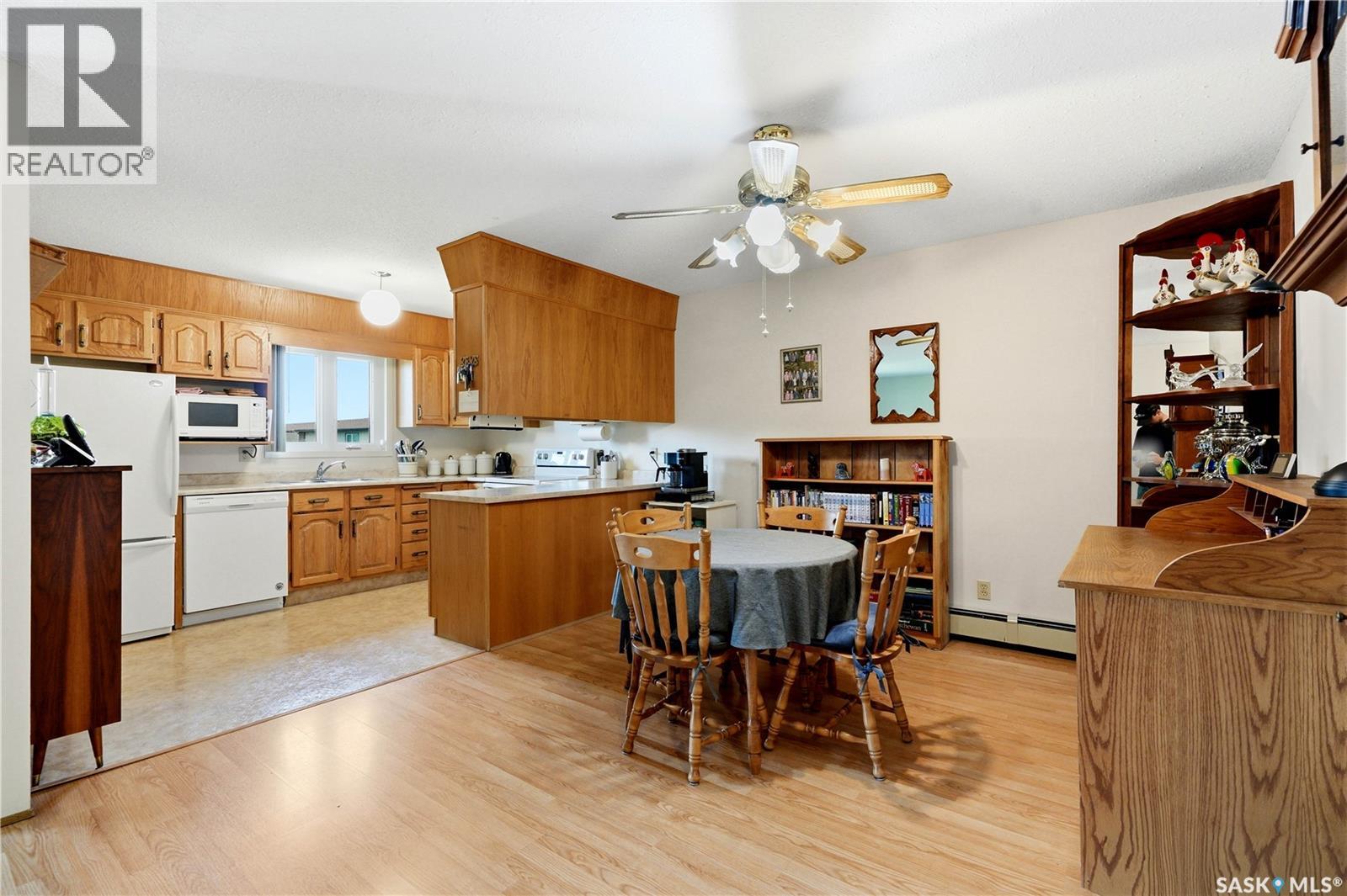 308 3140 Louise Street, Saskatoon, Saskatchewan  S7J 3L8 - Photo 3 - SK045696