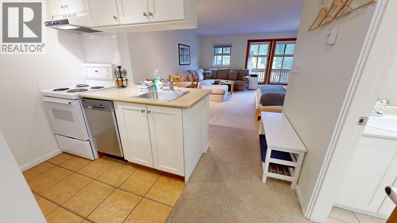 3190 Creekside Way Unit# 423, Sun Peaks, British Columbia  V0E 5N0 - Photo 4 - 10395149