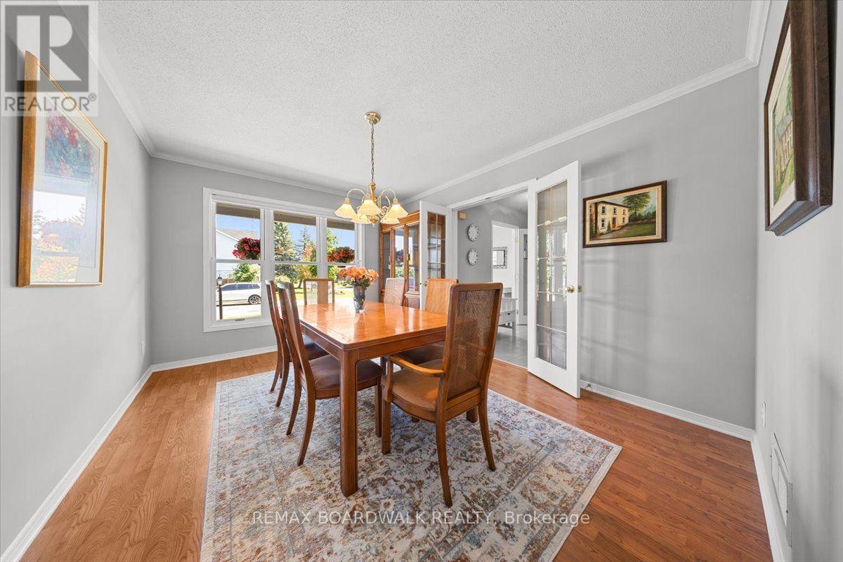 17 Shipley Crescent, Ottawa, Ontario  K2S 1R2 - Photo 9 - X13678572
