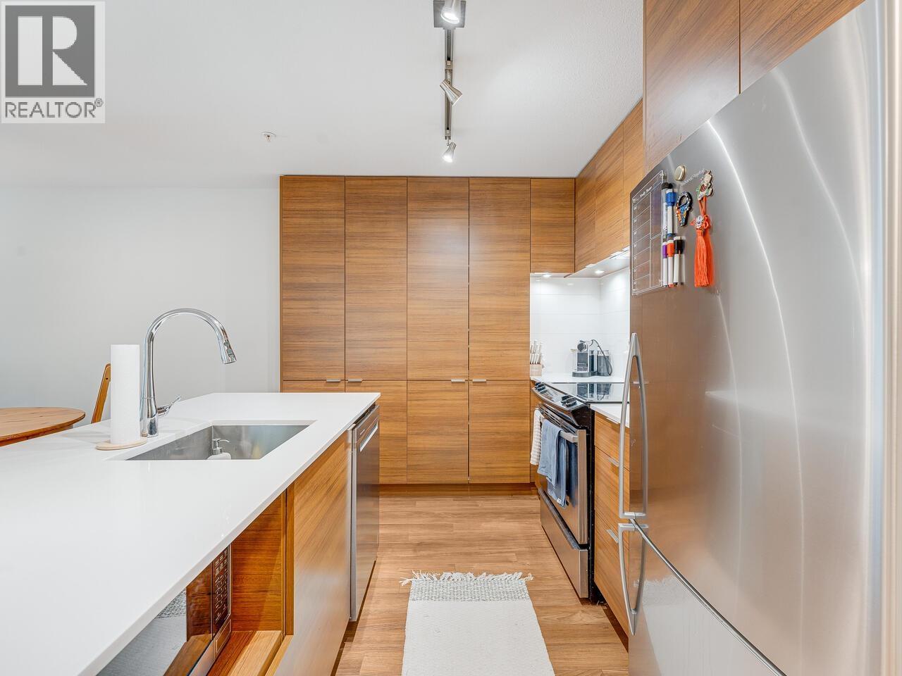 313 1677 Lloyd Avenue, North Vancouver, British Columbia  V7P 0B1 - Photo 3 - R3155742