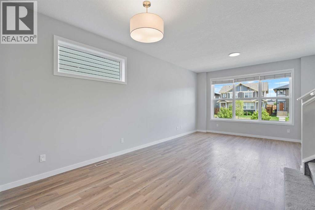 1006 Mahogany Boulevard Se, Calgary, Alberta  T3M 3G7 - Photo 6 - A2335185