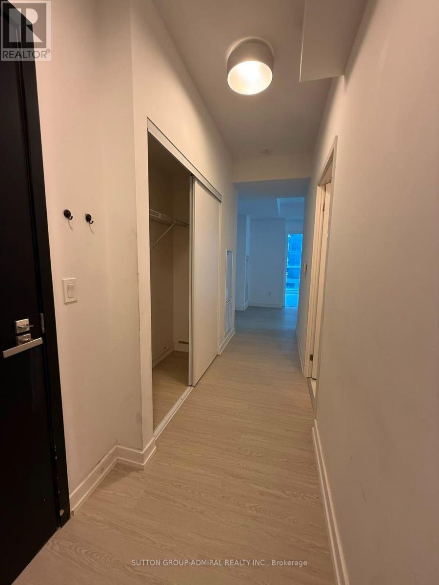 1015 - 31 Tippett Road, Toronto (Clanton Park), Ontario  M3H 0C8 - Photo 10 - C13678578