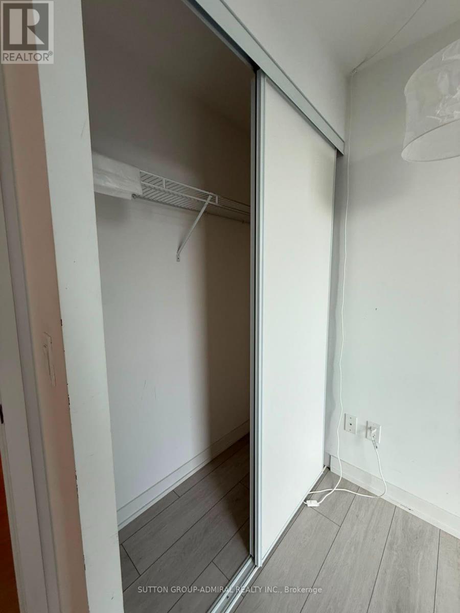 1015 - 31 Tippett Road, Toronto (Clanton Park), Ontario  M3H 0C8 - Photo 16 - C13678578