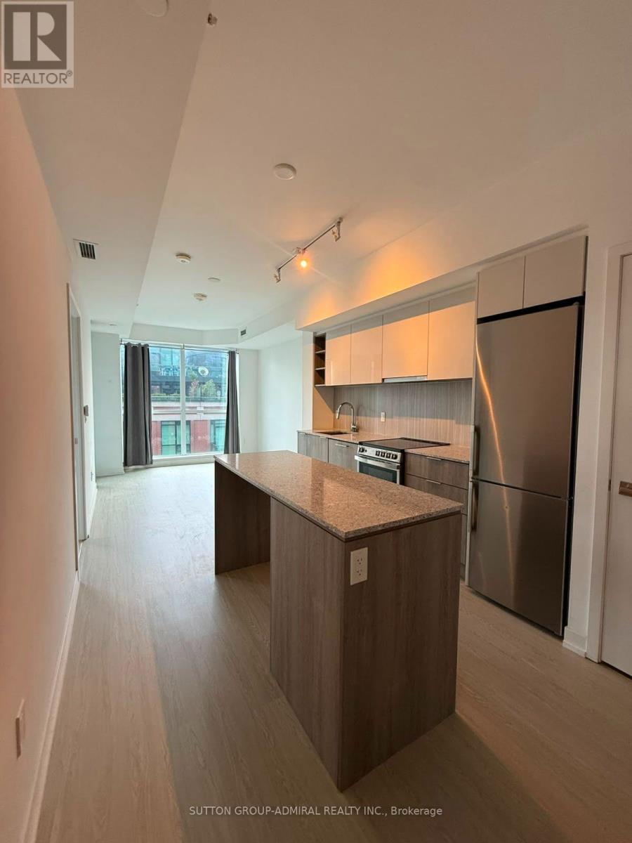 1015 - 31 Tippett Road, Toronto (Clanton Park), Ontario  M3H 0C8 - Photo 4 - C13678578