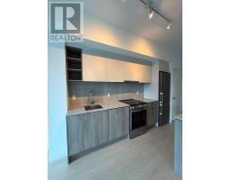 1015 - 31 TIPPETT ROAD, Toronto, Ontario